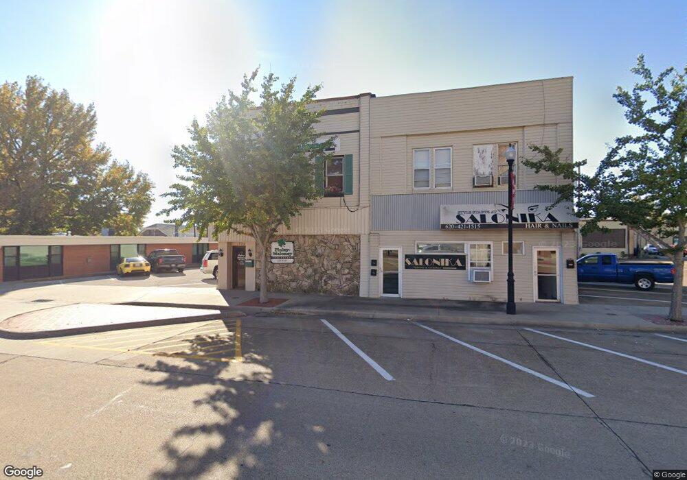 1724 Broadway Ave, Parsons, KS 67357 - photo 1