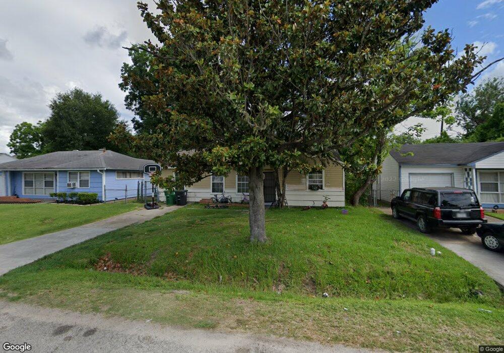 3218 Cliffmarshall St, Houston, TX 77088 - photo 1