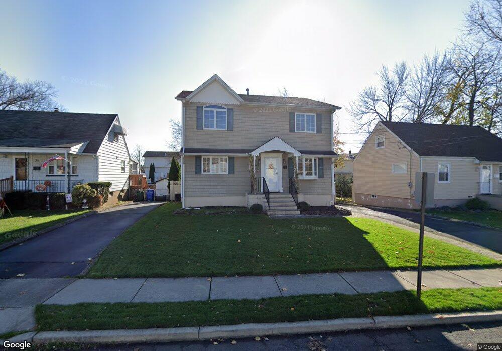 8 Crestwood Ct, Totowa, NJ 07512 - photo 1