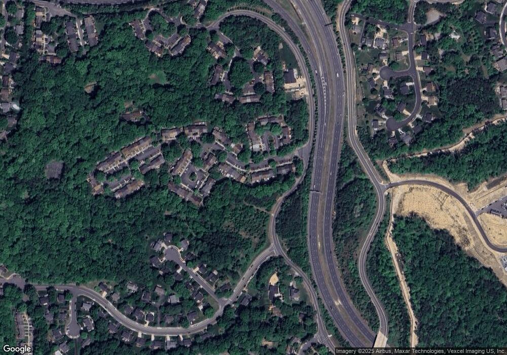 7921 Bethelen Woods Ln, Springfield, VA 22153 - photo 1