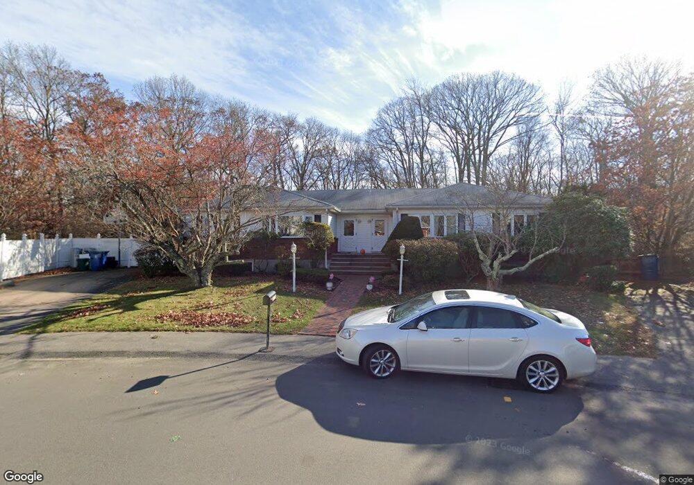 33 Acorn Dr, Randolph, MA 02368 - photo 1