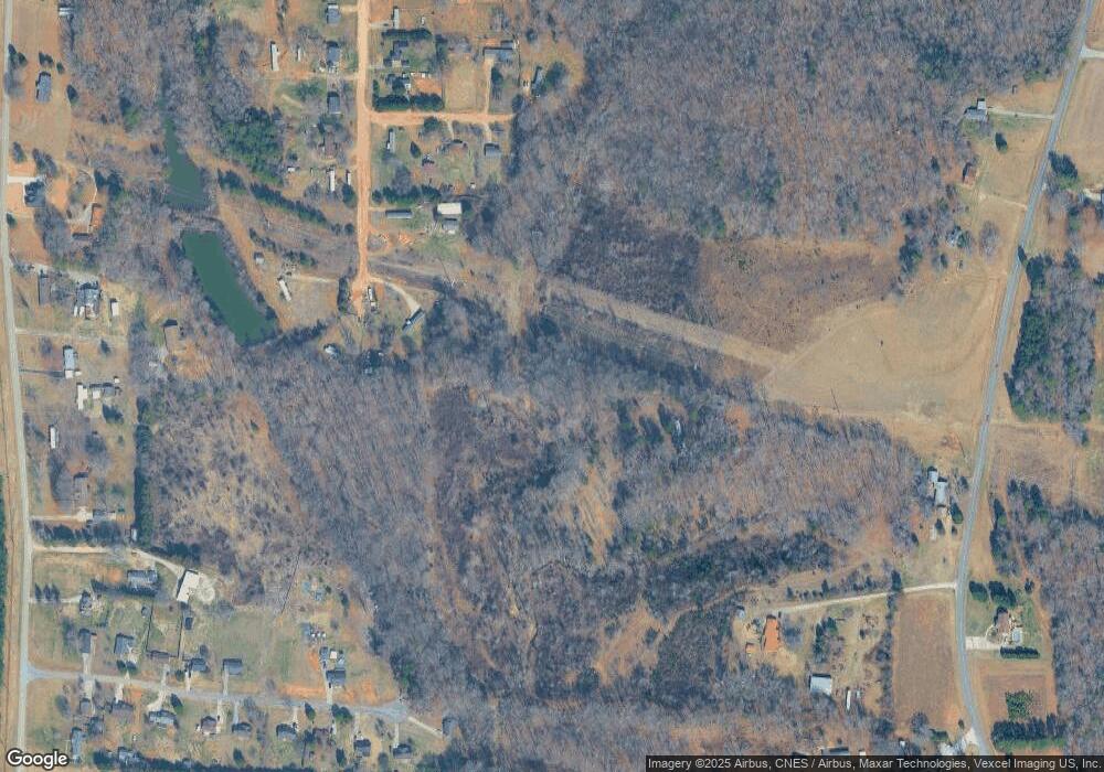 308 Shiloh Rd, Statesville, NC 28677 - photo 1