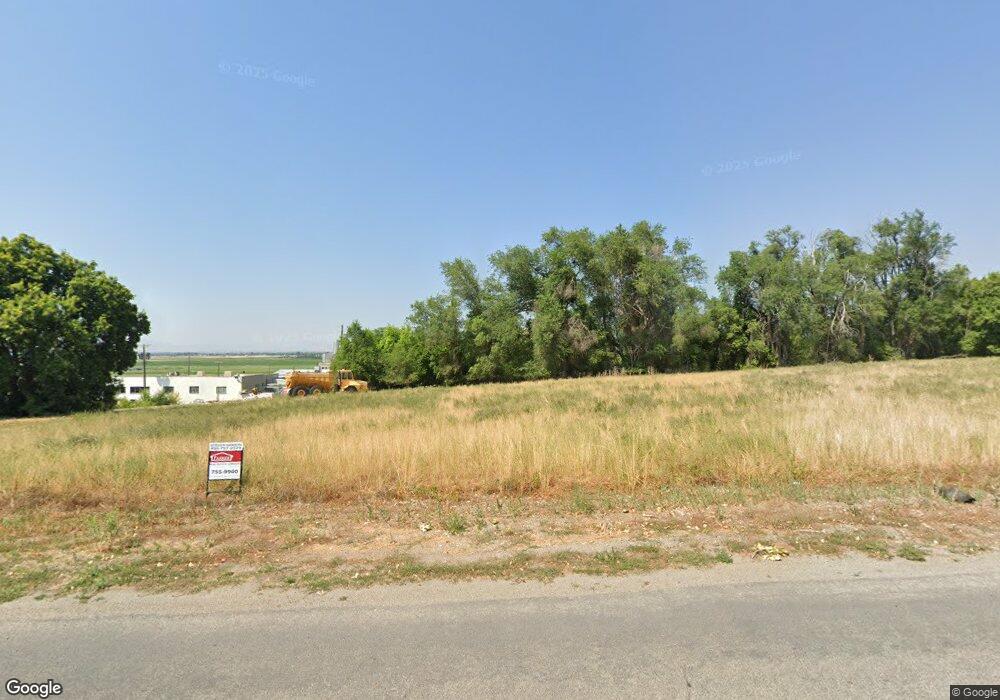 472 W 400 N unit 2, Hyrum, UT 84319 - photo 1