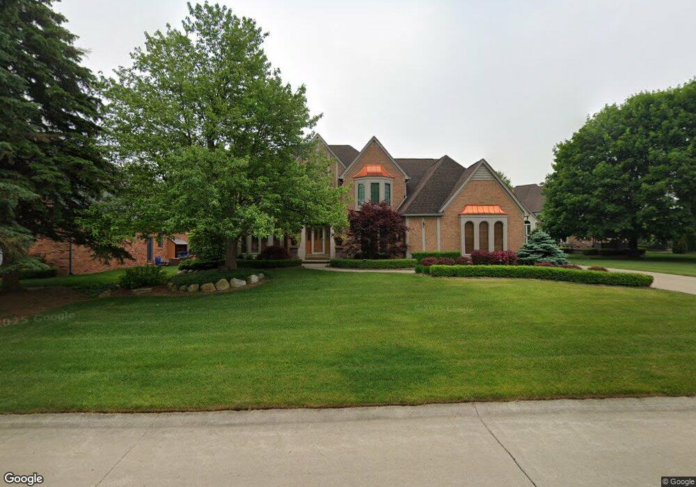 3703 Merriweather Ln, Rochester Hills, MI 48306 - photo 1