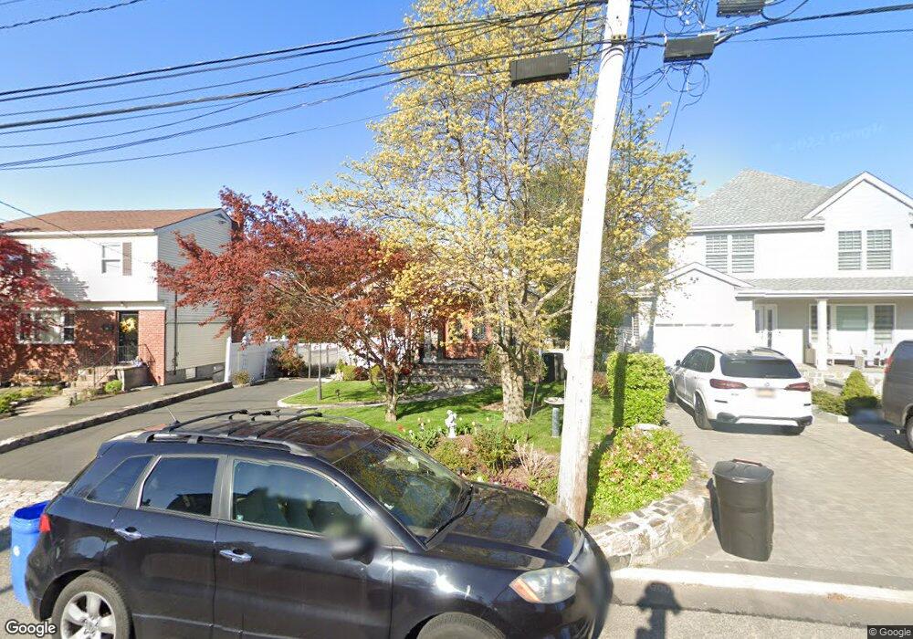 75 Windermere Dr, Yonkers, NY 10710 - photo 1