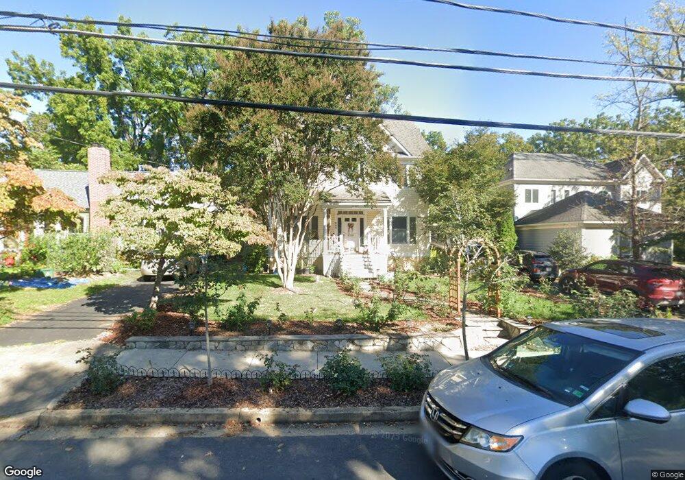 324 Grove Ave, Falls Church, VA 22046 - photo 1