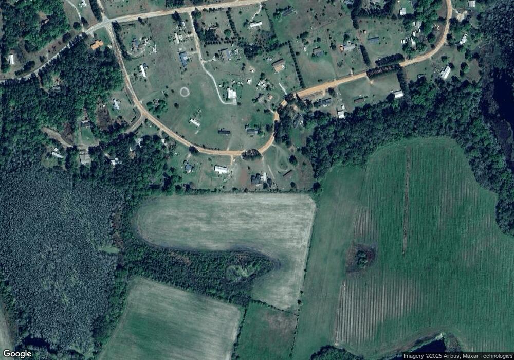 1247 Haley Cir, Douglas, GA 31533 - photo 1