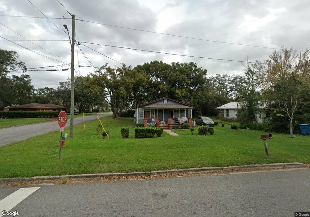 2528 Johnston St, Brunswick, GA 31520 - photo 1