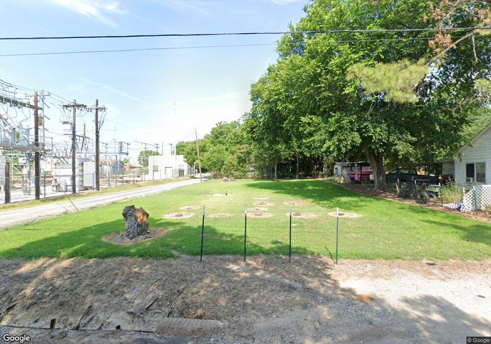 101 Elm St, Bonham, TX 75418 - photo 1