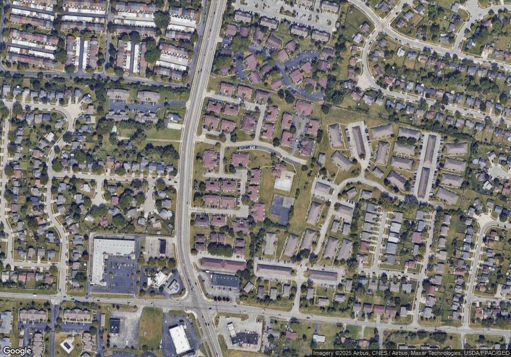 882 Westbury Ln S unit 1C, Columbus, OH 43228 - photo 1