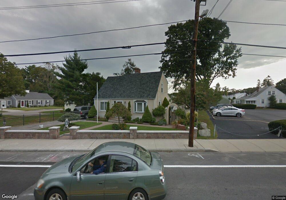 660 Willett Ave, Riverside, RI 02915 - photo 1