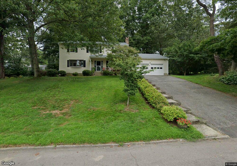 484 Adley Rd, Fairfield, CT 06825 - photo 1