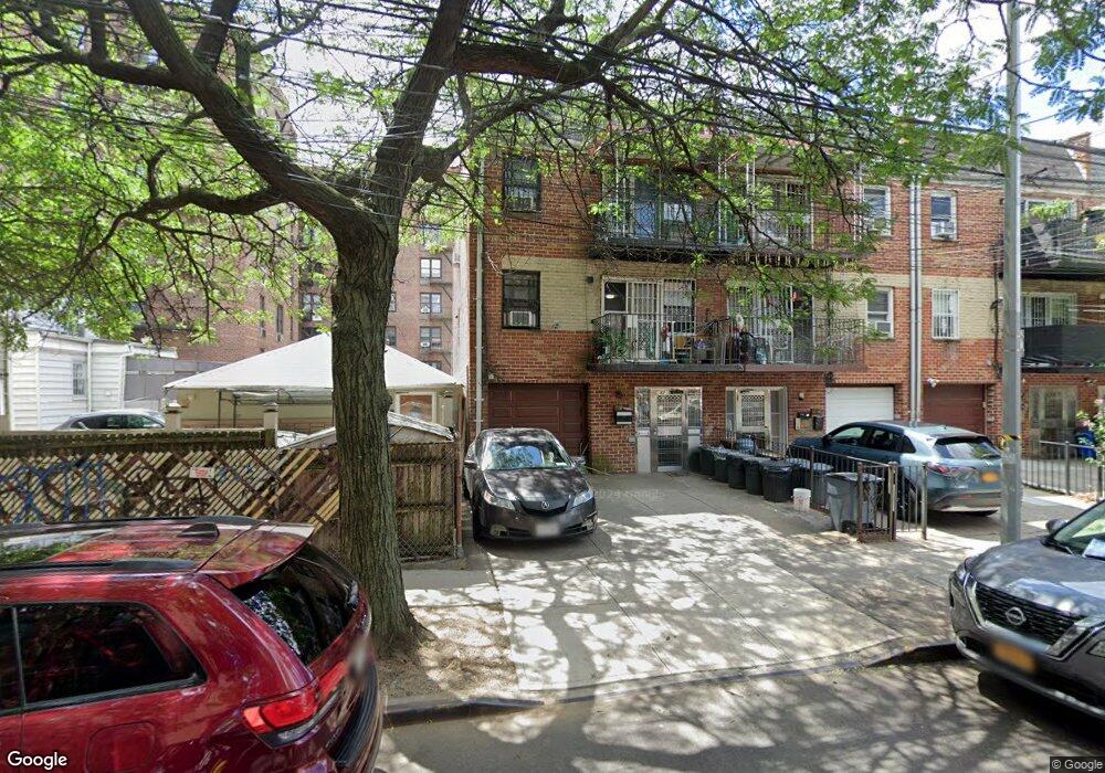 4246 Elbertson St, Elmhurst, NY 11373 - photo 1