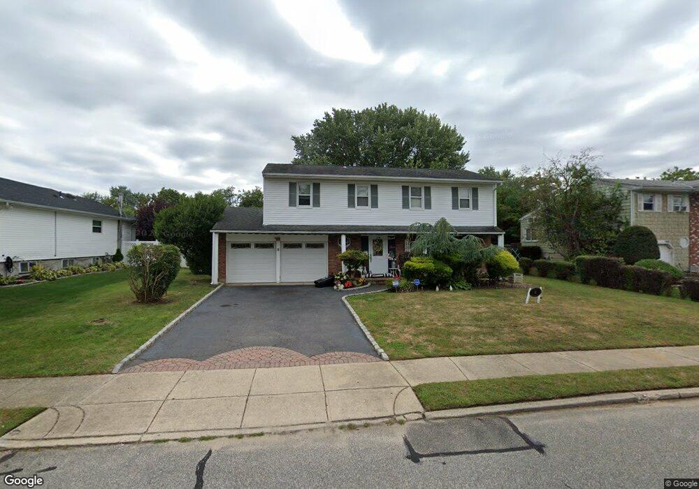 6 Rainbow Ln, Amityville, NY 11701 - photo 1