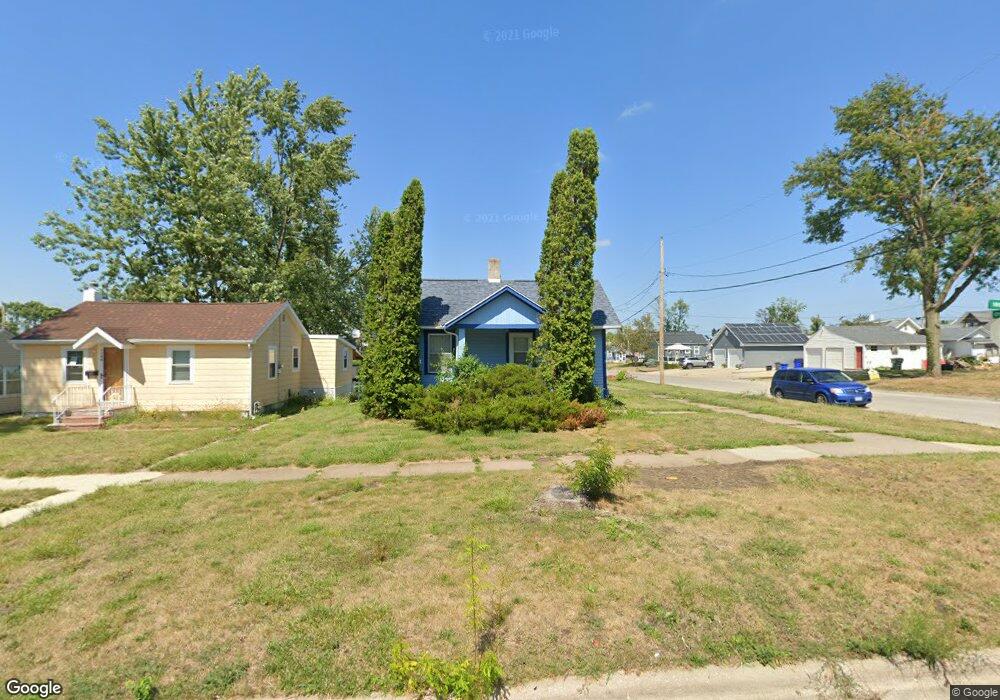 1100 18th Ave SW, Cedar Rapids, IA 52404 - photo 1