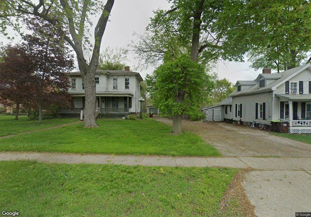 922 W Maumee St, Adrian, MI 49221 - photo 1