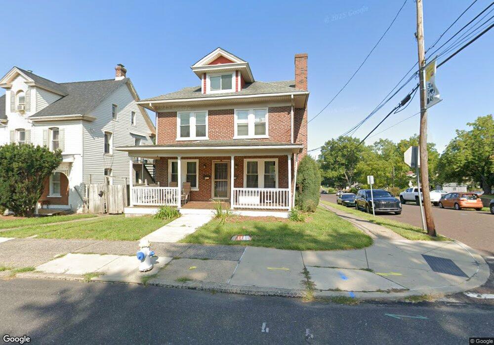327 E Broad St unit 1, Souderton, PA 18964 - photo 1