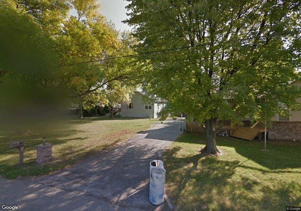 481 N Forsythe St, Franklin, IN 46131 - photo 1