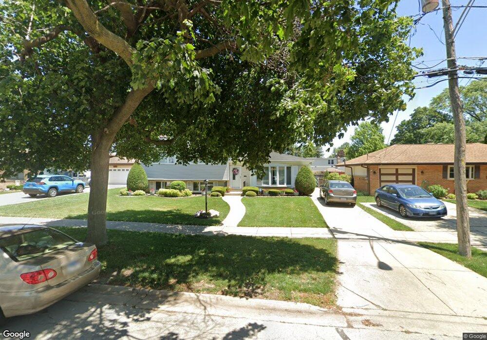 1937 Plainfield Dr, Des Plaines, IL 60018 - photo 1