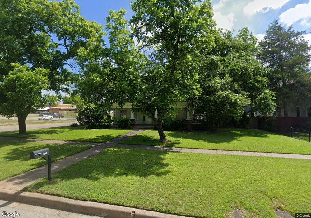 301 Prairie Ave, Cleburne, TX 76033 - photo 1