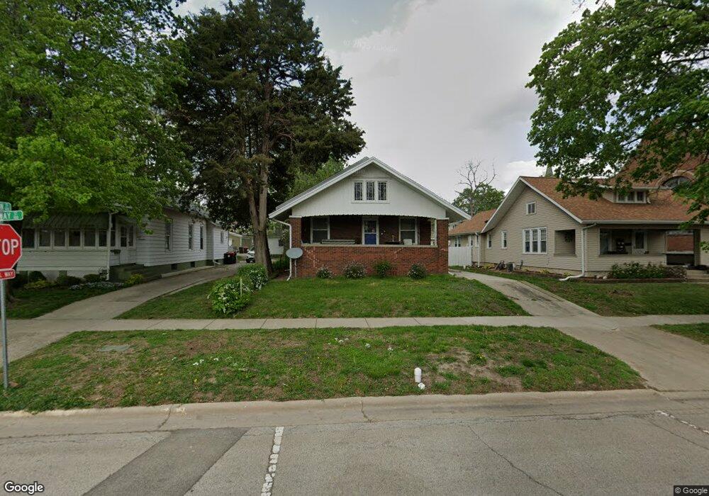 104 Broadway St, Lincoln, IL 62656 - photo 1