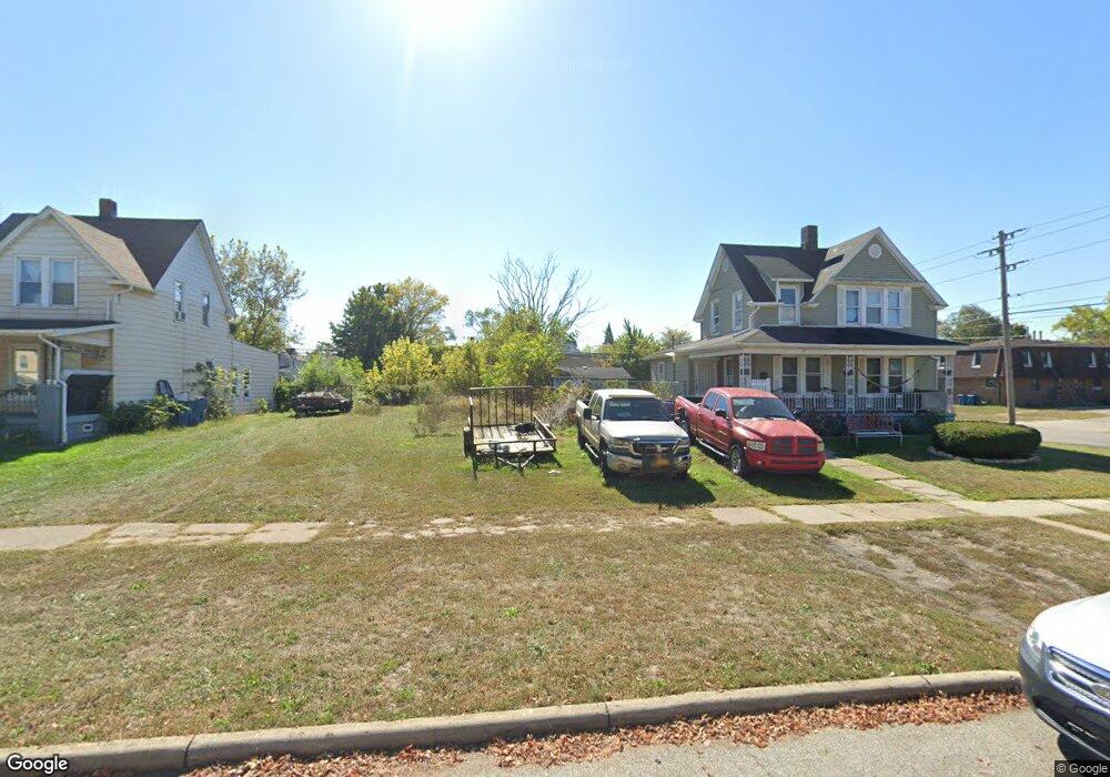 1704 E 29th St, Lorain, OH 44055 - photo 1