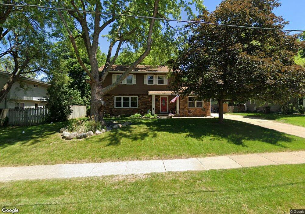 1209 31st St, West Des Moines, IA 50266 - photo 1