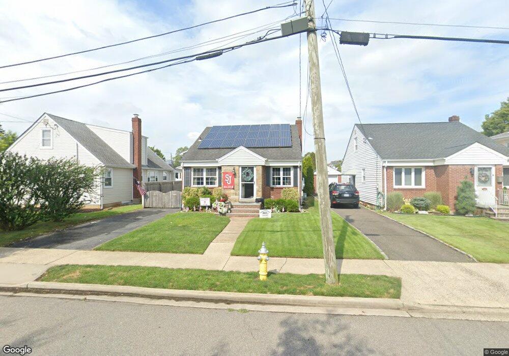 299 Paschal Ave, Franklin Square, NY 11010 - photo 1