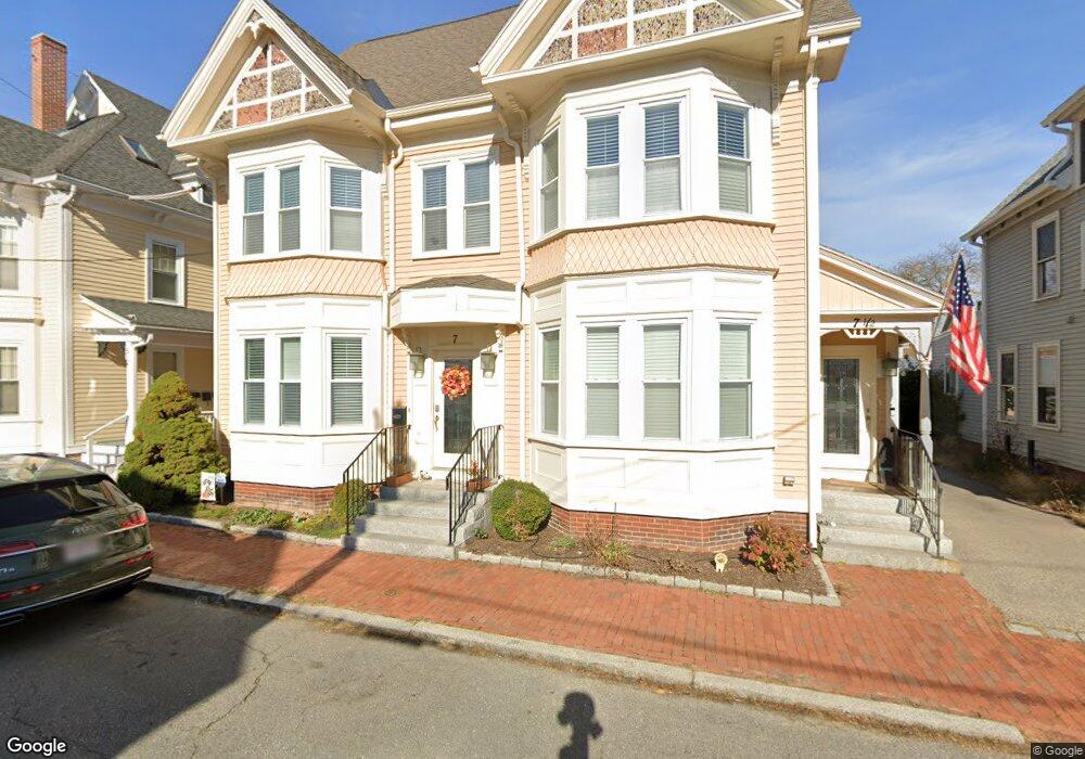 7 1/2 Horton St unit 7, Newburyport, MA 01950 - photo 1