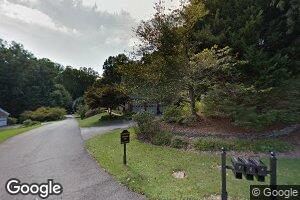 5826 Hannora Ln, Fairfax Station, VA 22039