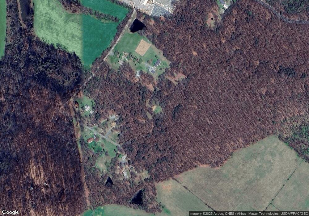 570 Deer View Ln, Points, WV 25437 - photo 1