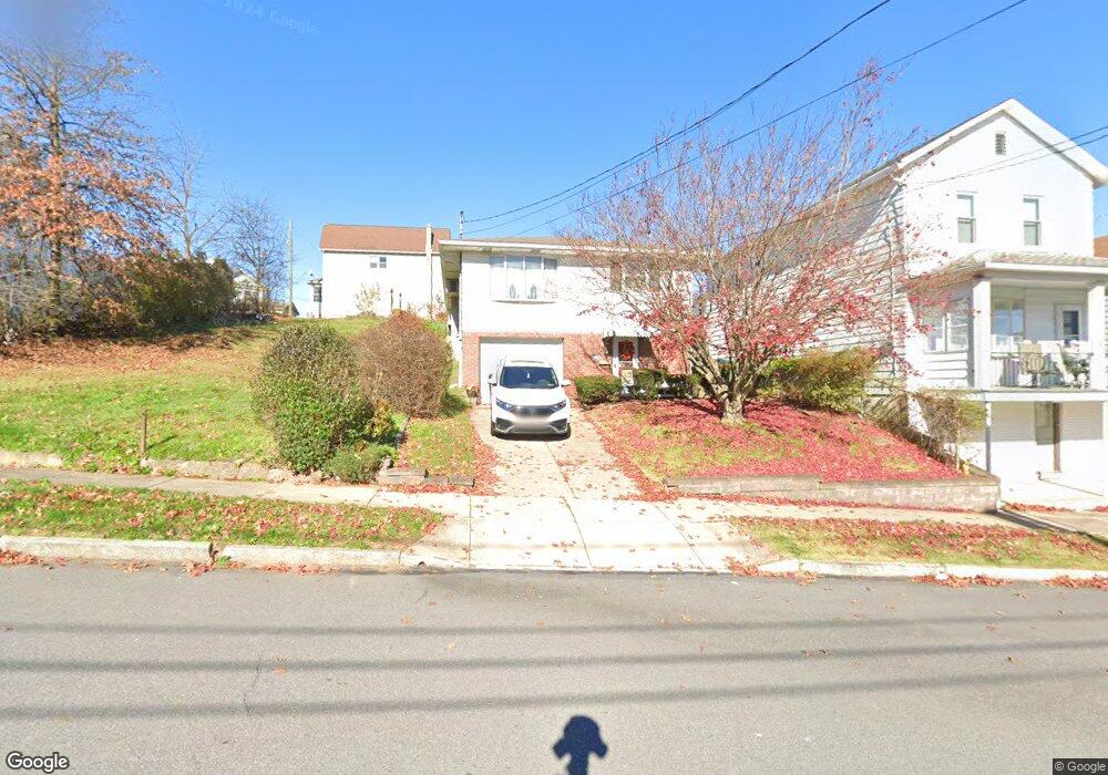 166 W Broad St, Nanticoke, PA 18634 - photo 1