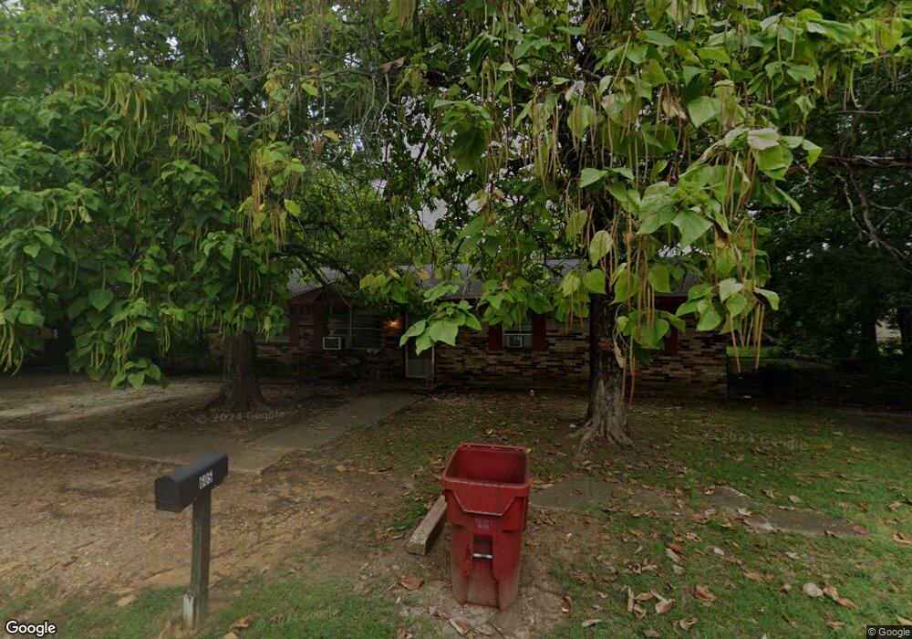 605 S G St, Hugo, OK 74743 - photo 1