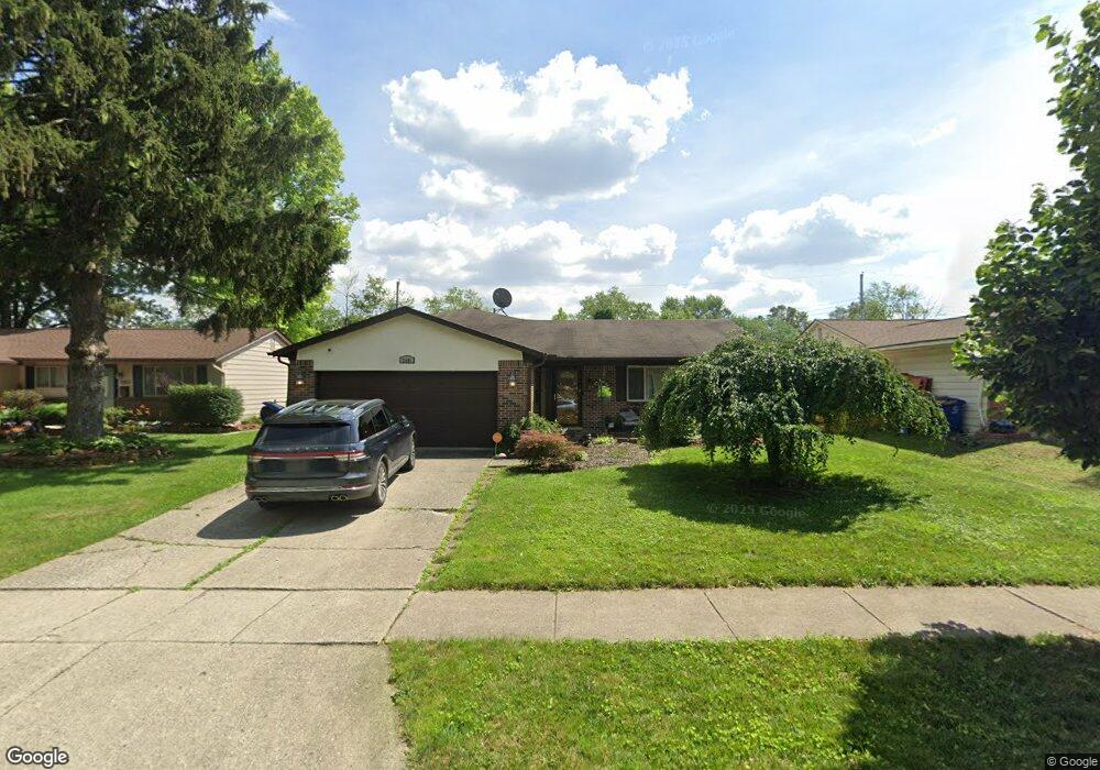 2081 Sharbot Dr, Columbus, OH 43229 - photo 1