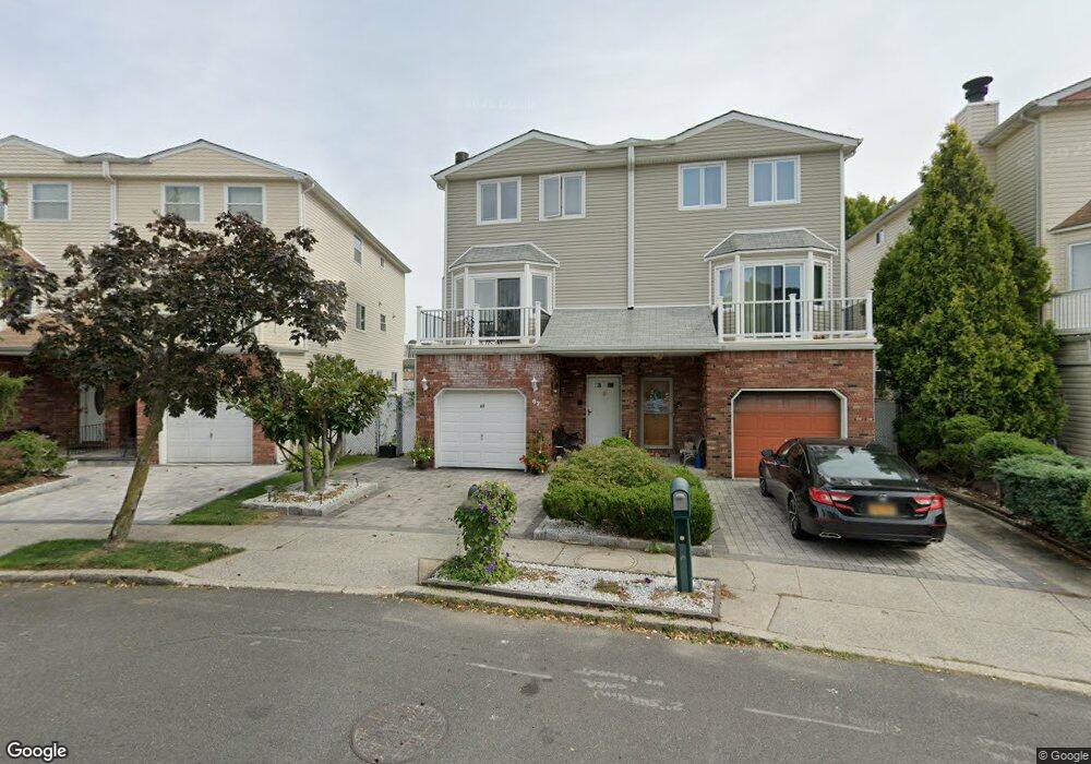 67 Dina Ct, Staten Island, NY 10306 - photo 1