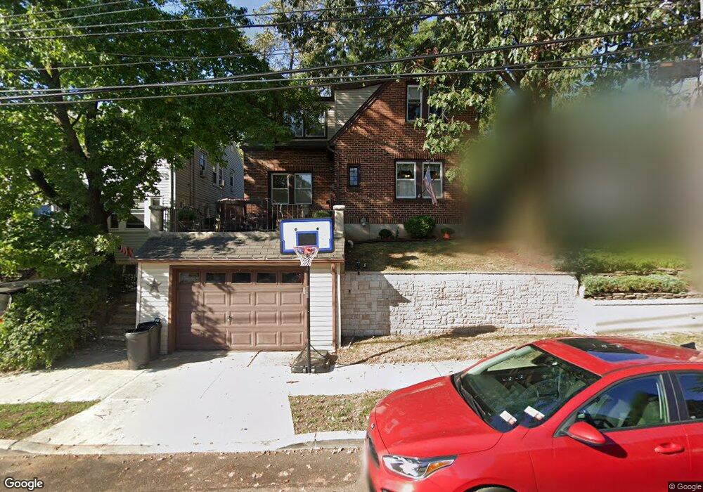 207 Kemball Ave, Staten Island, NY 10314 - photo 1