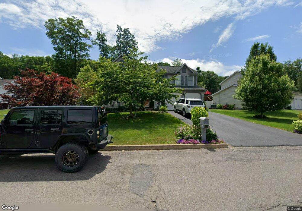 173 Kestrel Rd, Mountain Top, PA 18707 - photo 1