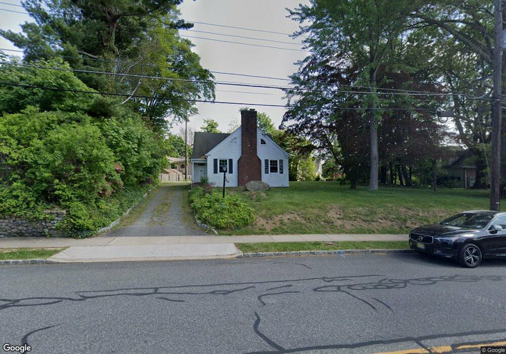 11 Olcott Ave, Bernardsville, NJ 07924 - photo 1