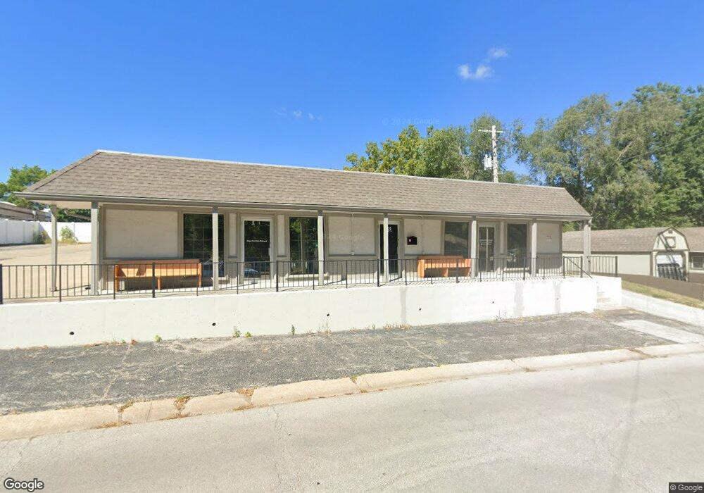 401 NW 10th St, Blue Springs, MO 64015 - photo 1