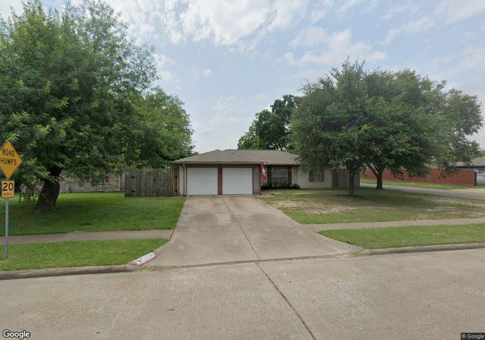 1302 Rainy River Dr, Houston, TX 77088 - photo 1