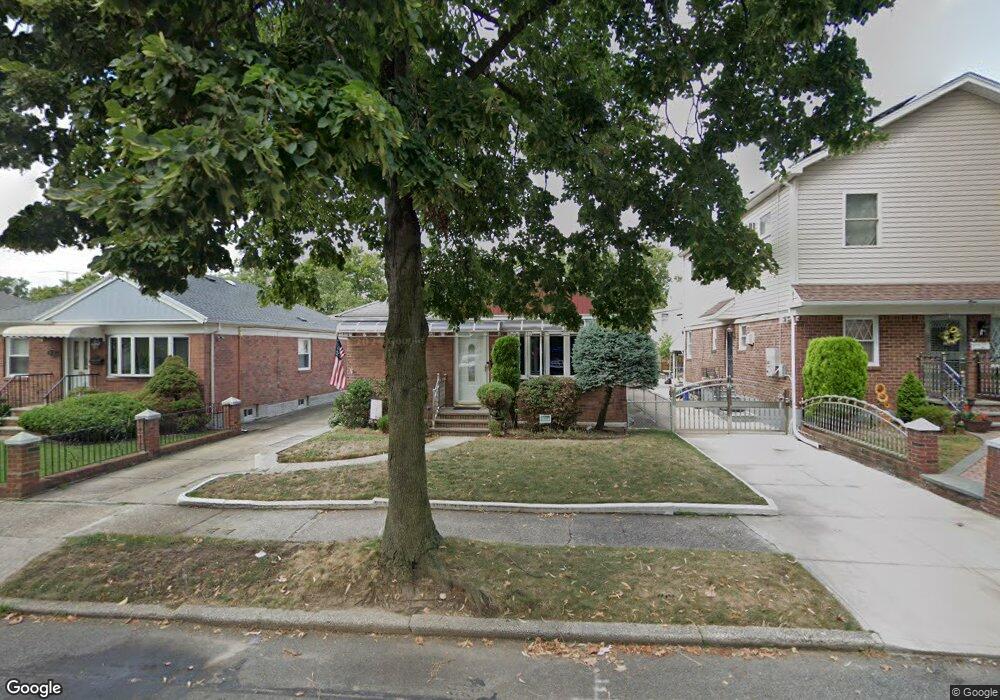 4712 168th St, Flushing, NY 11358 - photo 1