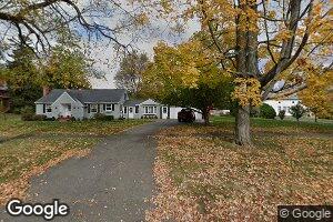 14 Elm St, Hatfield, MA 01038