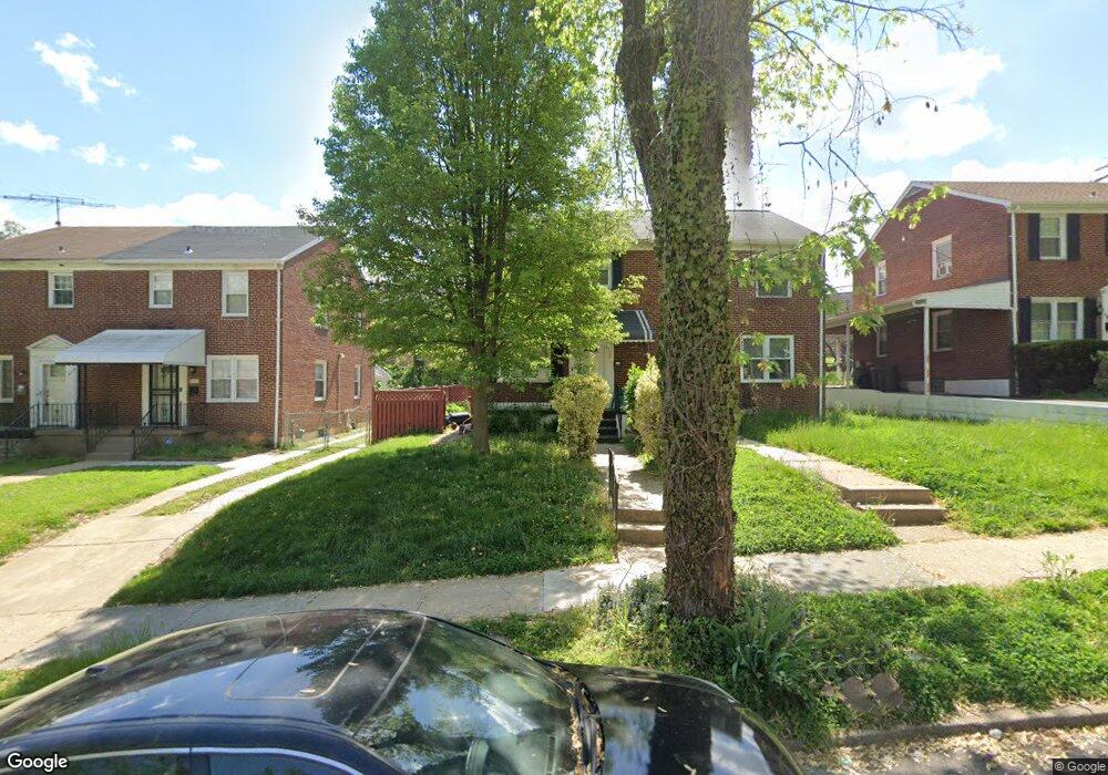 437 S Wickham Rd, Baltimore, MD 21229 - photo 1
