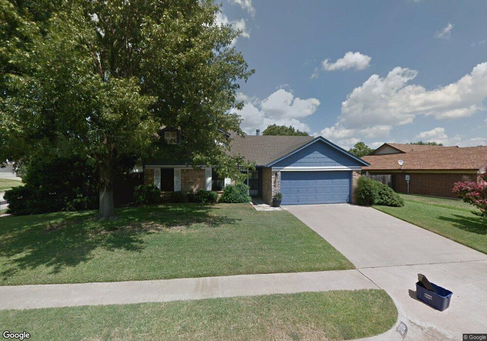 2113 Homecraft Dr, Bedford, TX 76021 - photo 1