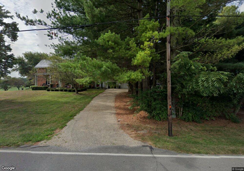 7043 Stoutsville Pike, Circleville, OH 43113 - photo 1