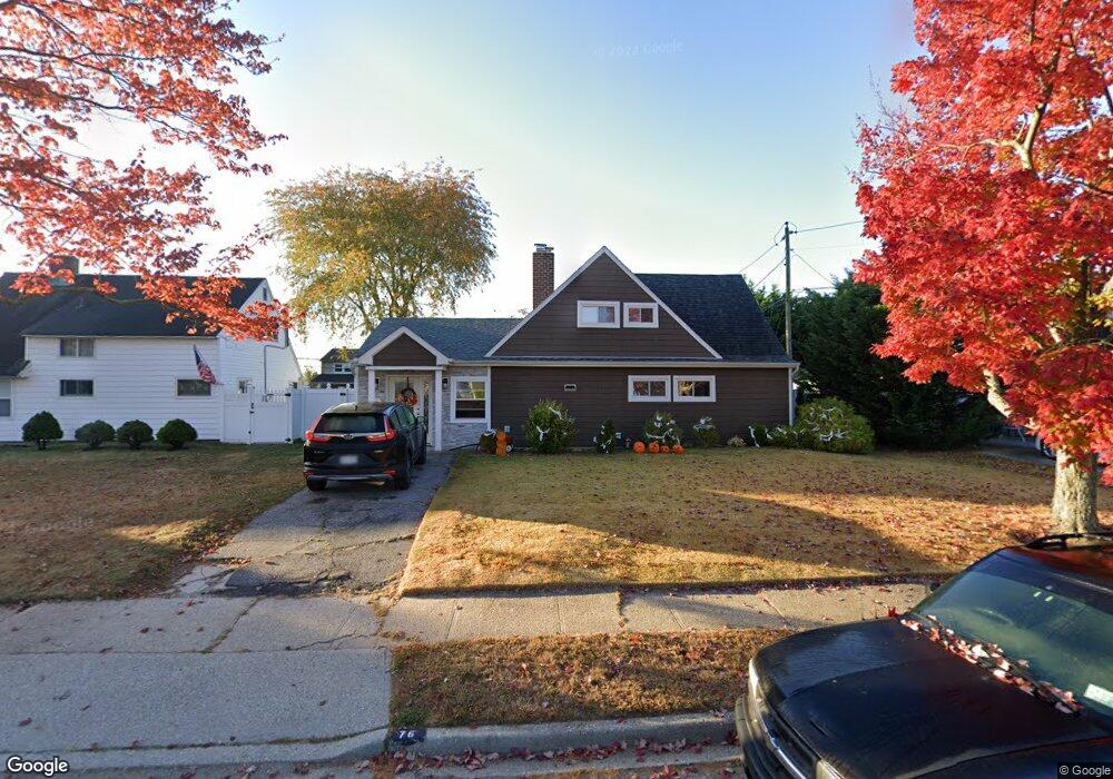 76 Stirrup Ln, Levittown, NY 11756 - photo 1