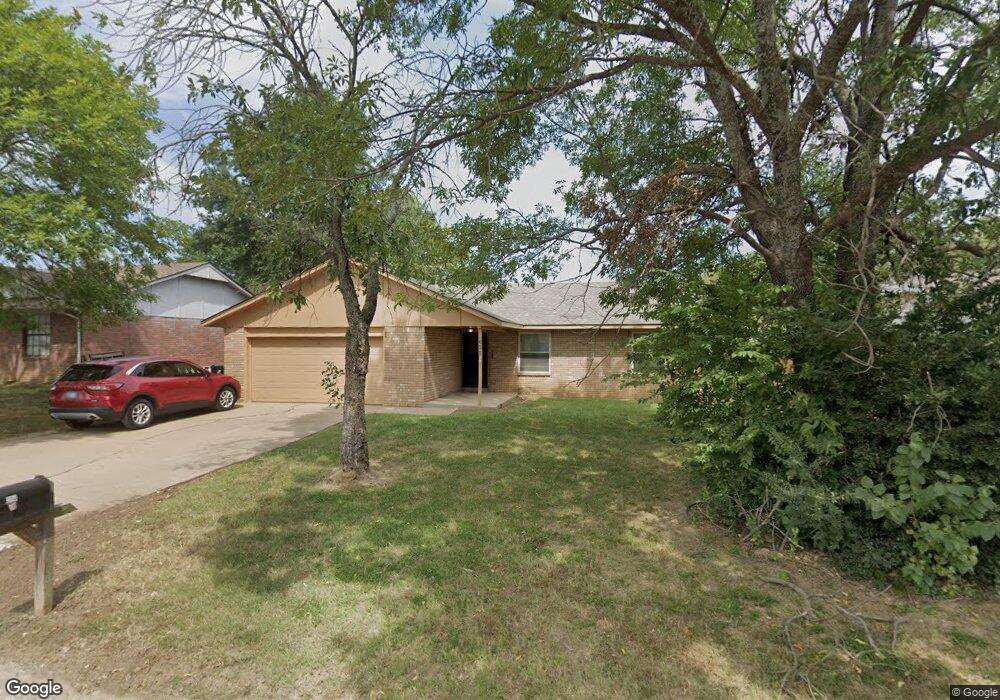 204 W Utica Place, Broken Arrow, OK 74011 - photo 1