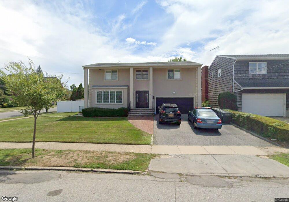 377 Buckingham Rd, Cedarhurst, NY 11516 - photo 1