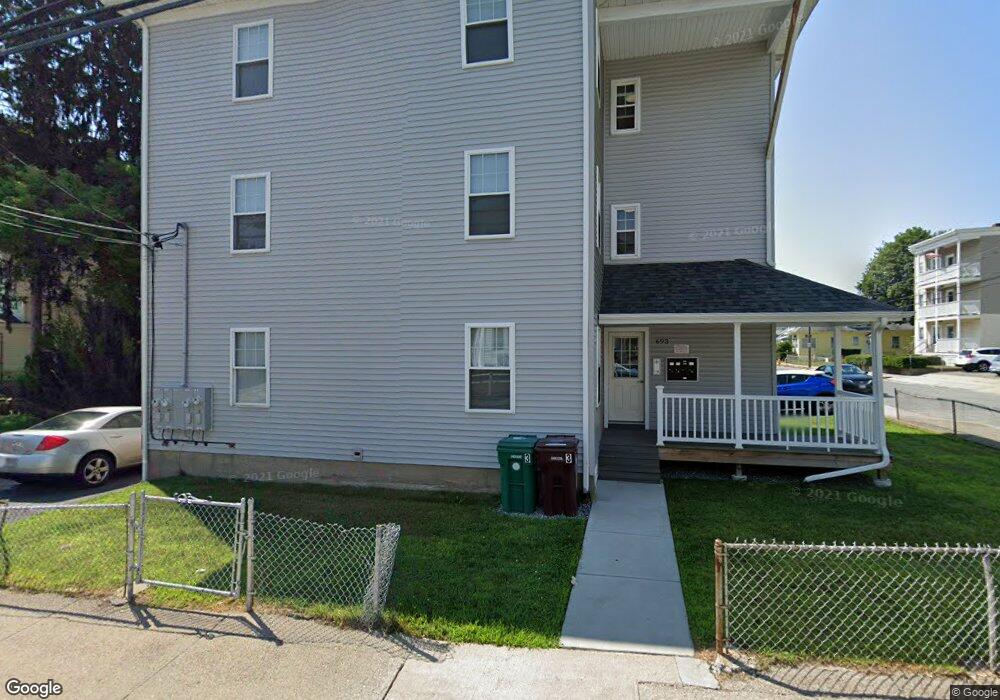 693 Elm St unit 2, Woonsocket, RI 02895 - photo 1