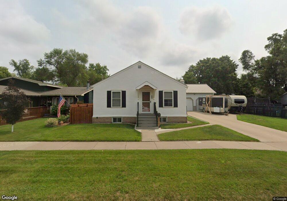 616 4th Ave NW, Jamestown, ND 58401 - photo 1